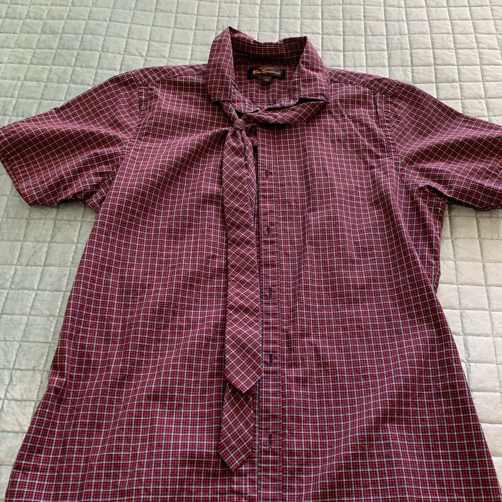 Ben Sherman button-up shirt with tie.